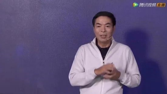 微信会偷看聊天记录吗?张小龙演讲回应了!新表情、输入法、直播拜年都要来了!