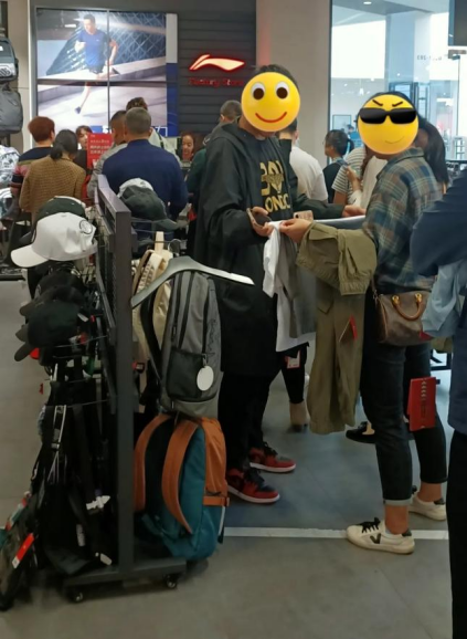 李宁球鞋遭热炒!耐克阿迪自爆 炒鞋大军转战国货 有人几天赚一辆车