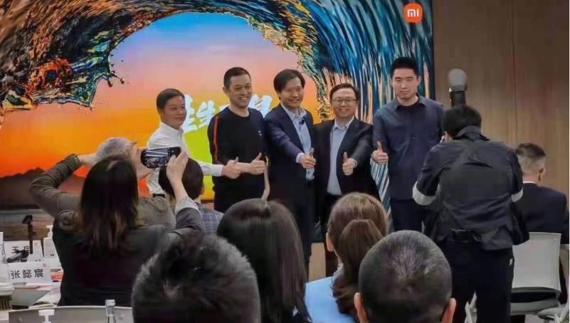 雷军的神秘聚会参会者全是千亿大佬!里面藏了什么玄机?