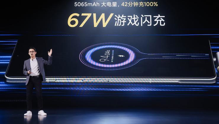 做游戏手机 Redmi 能行吗?