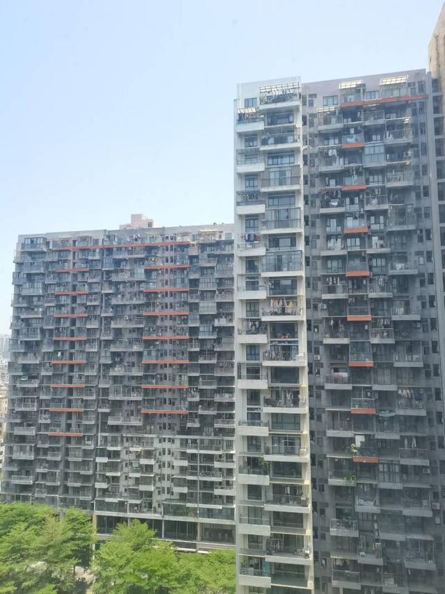 深房理被查一个月 “杀猪盘”现降价房源 降幅60-200万