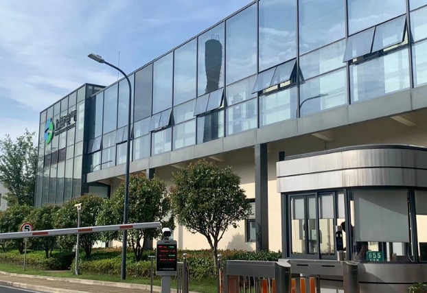 措手不及!30万股东吃跌停 上海电气欠款客户来头不小!发生了什么?